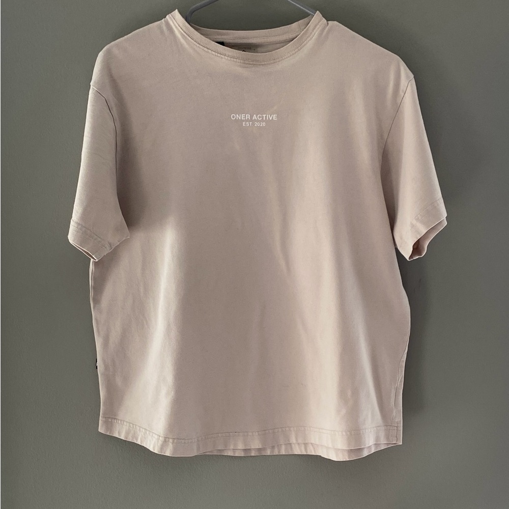 Oner active sand XS short sleeve shirt. Lounge/activewear. Fits like S